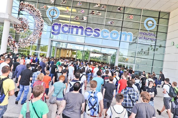 081213-ccc-gamescomcrowd.jpg