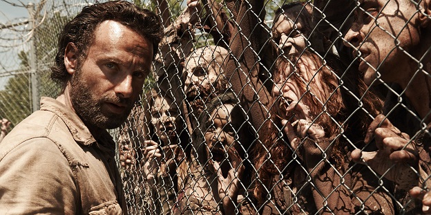 the-walking-dead-terrorized-by-plague-of-zombies-in-new-trailers.jpg